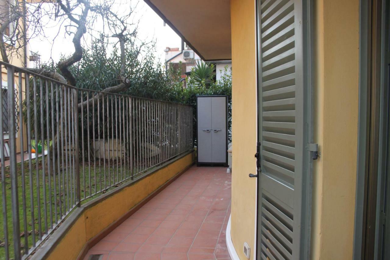 Goccia Di Lago Desenzano del Garda Exteriör bild